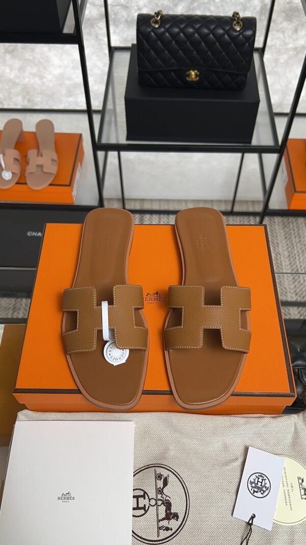 hermes oran sandlas Brown