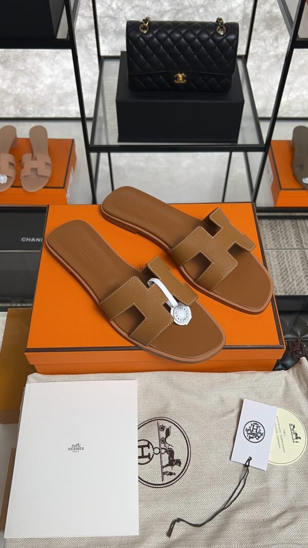 hermes oran sandlas Brown