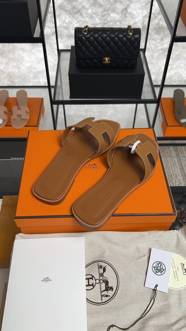 hermes oran sandlas Brown