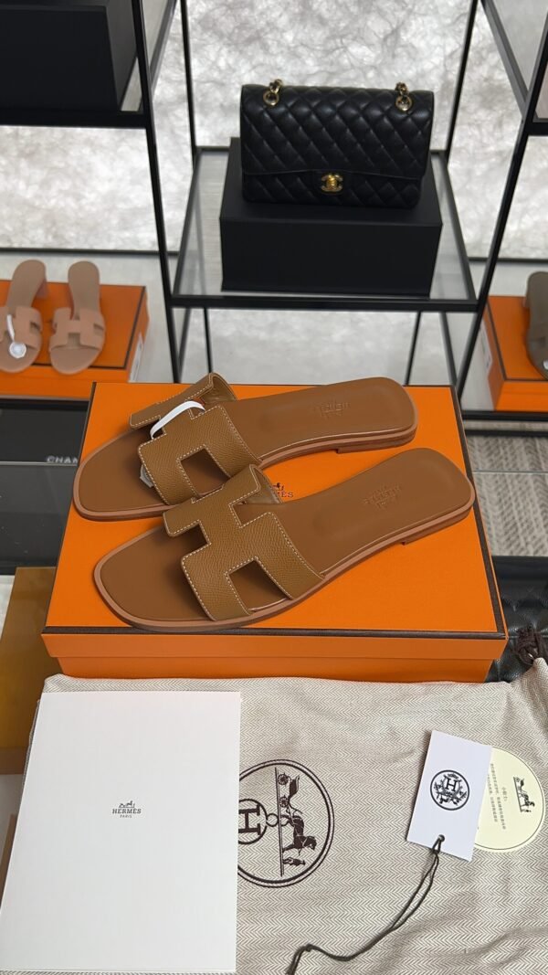 hermes oran sandlas Brown