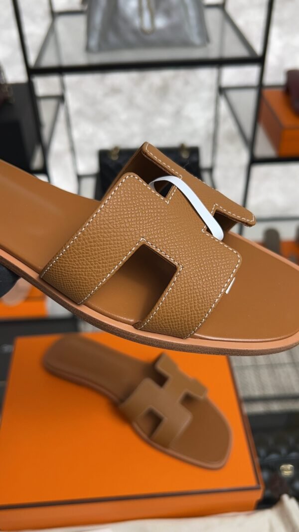 hermes oran sandlas Brown