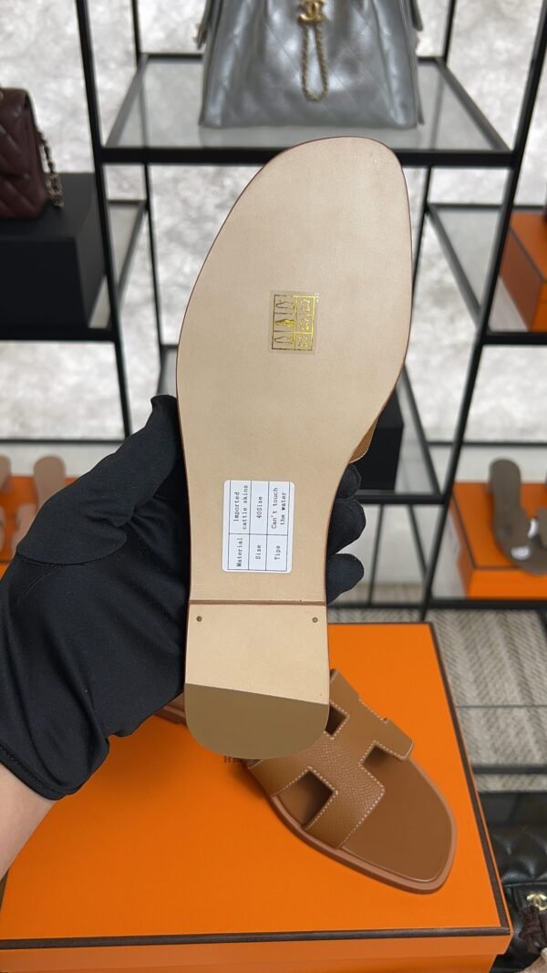 hermes oran sandlas Brown