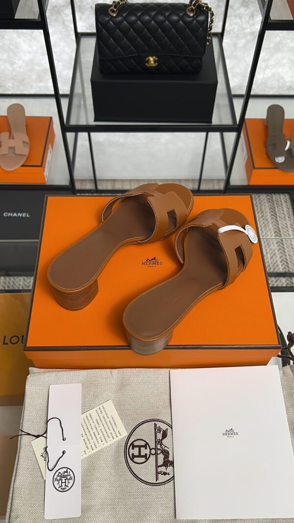 Hermès Sandals sandal brown