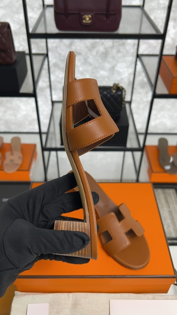 Hermès Sandals sandal brown