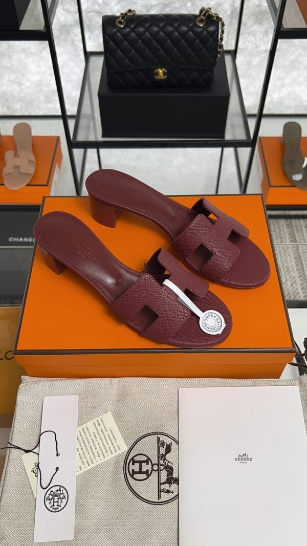 Hermès Sandals sandal rouge H