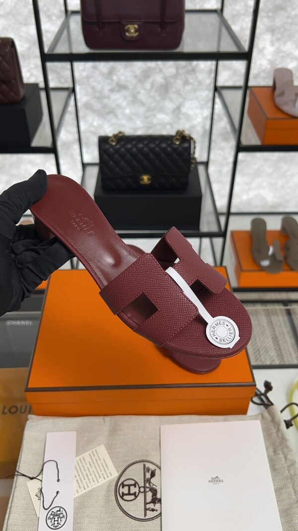 Hermès Sandals sandal rouge H