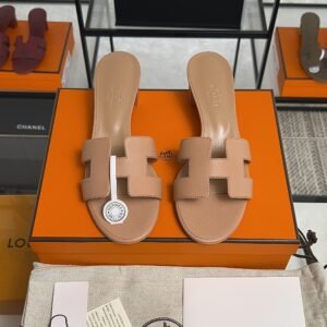 Hermès Sandals sandal beige perlino