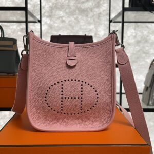 2026_04_15_16_50_IMG_2200 Hermès Taurillon Clemence Evelyne TPM Rose Sakura