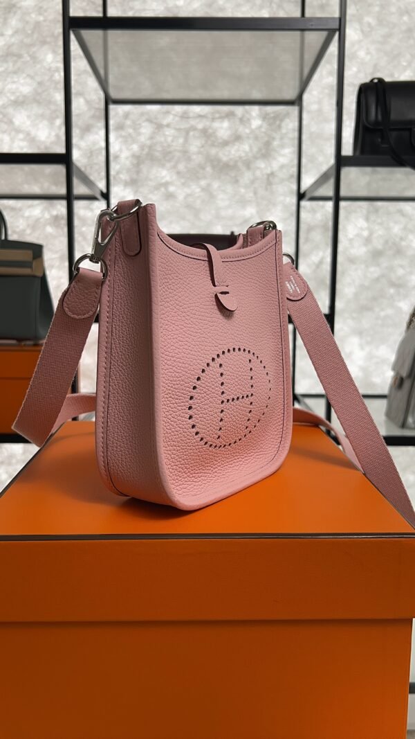 Hermès Taurillon Clemence Evelyne TPM Rose Sakura