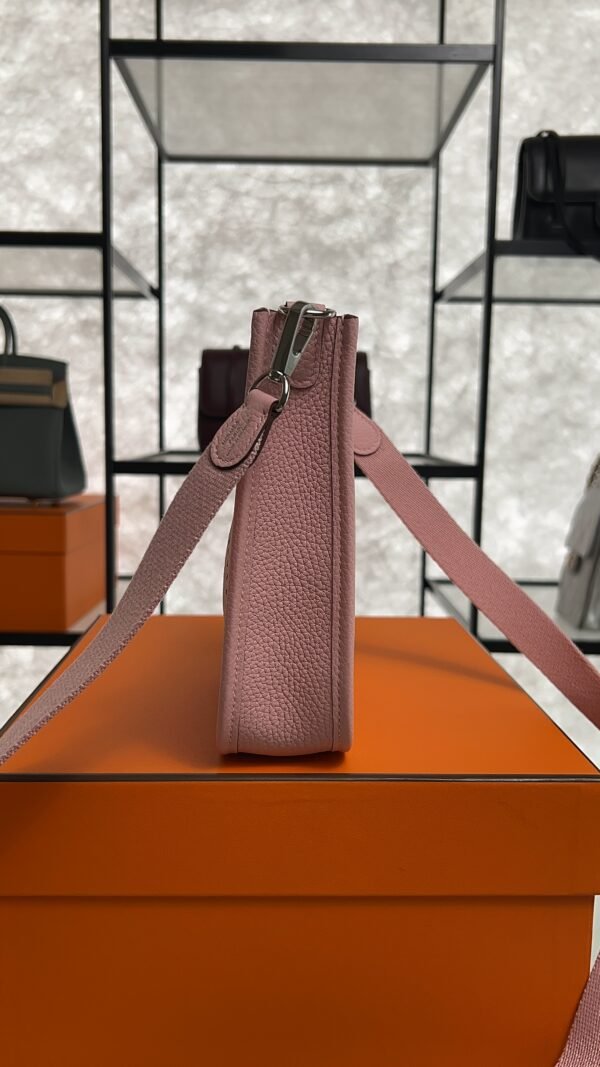 Hermès Taurillon Clemence Evelyne TPM Rose Sakura