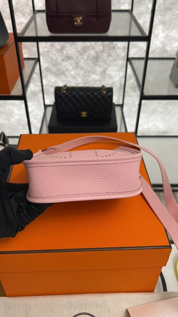 Hermès Taurillon Clemence Evelyne TPM Rose Sakura