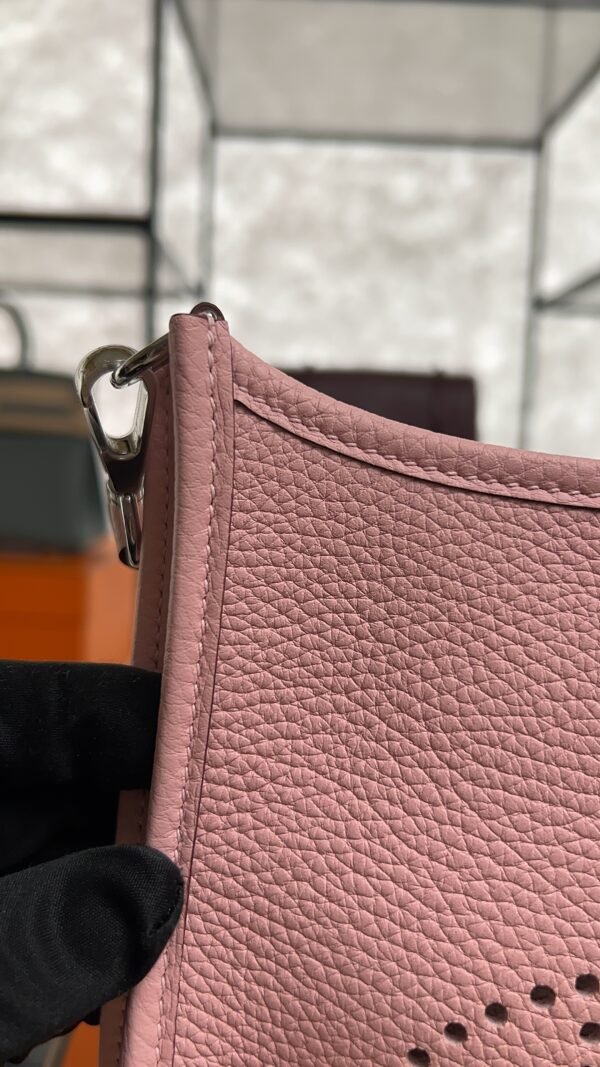 Hermès Taurillon Clemence Evelyne TPM Rose Sakura