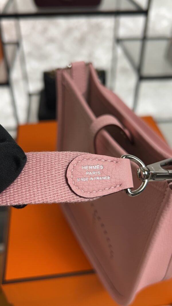 Hermès Taurillon Clemence Evelyne TPM Rose Sakura