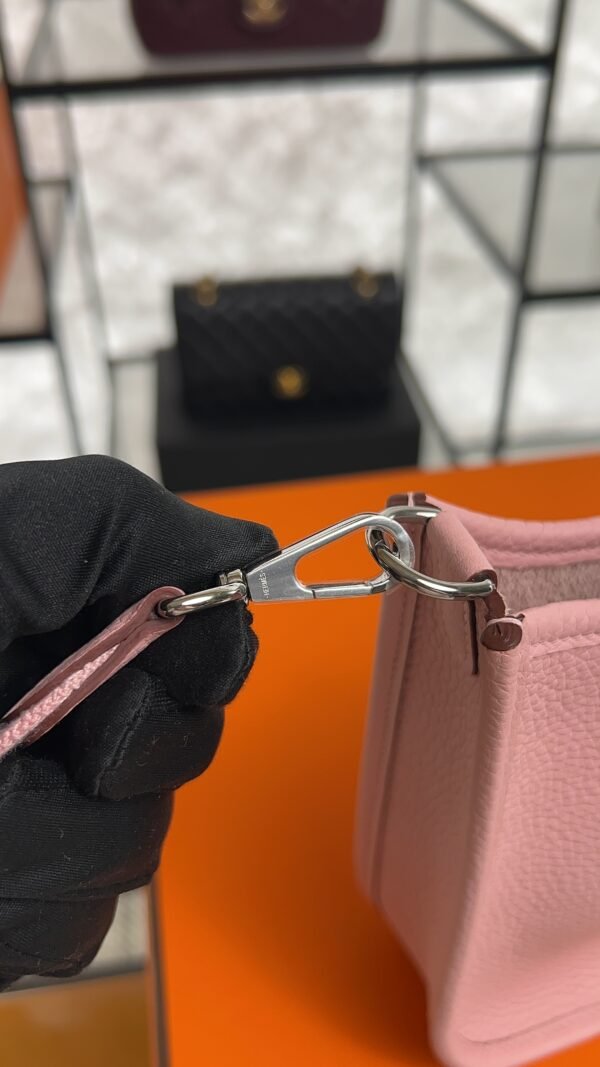 Hermès Taurillon Clemence Evelyne TPM Rose Sakura