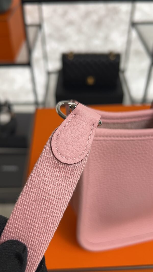 Hermès Taurillon Clemence Evelyne TPM Rose Sakura