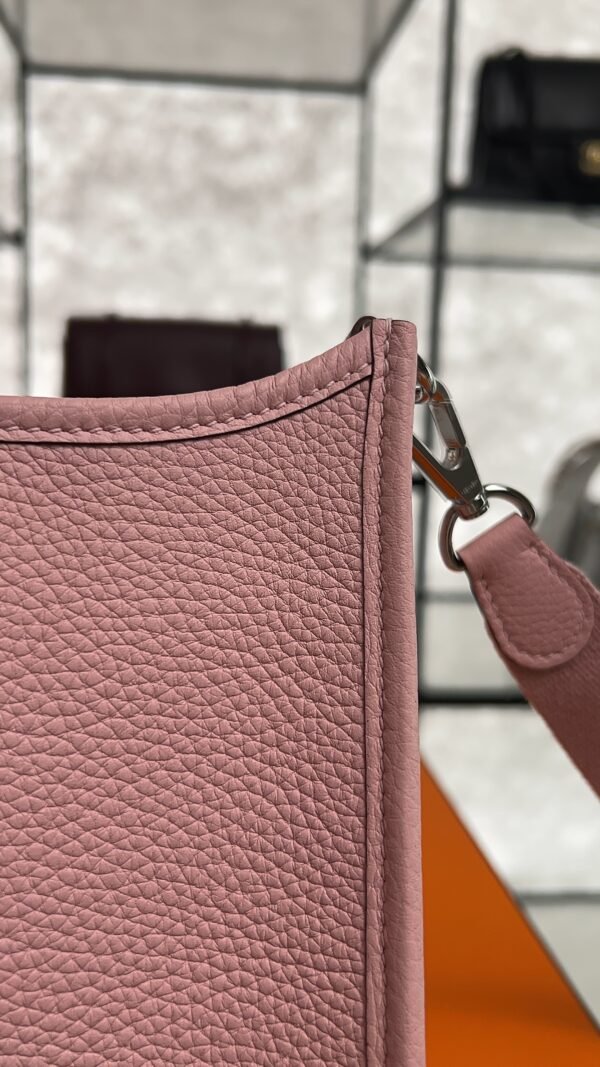 Hermès Taurillon Clemence Evelyne TPM Rose Sakura