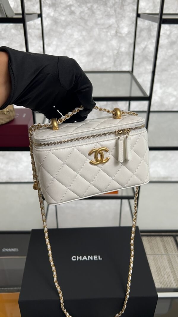 Chanel White Quilted Lambskin Long Vanity Case