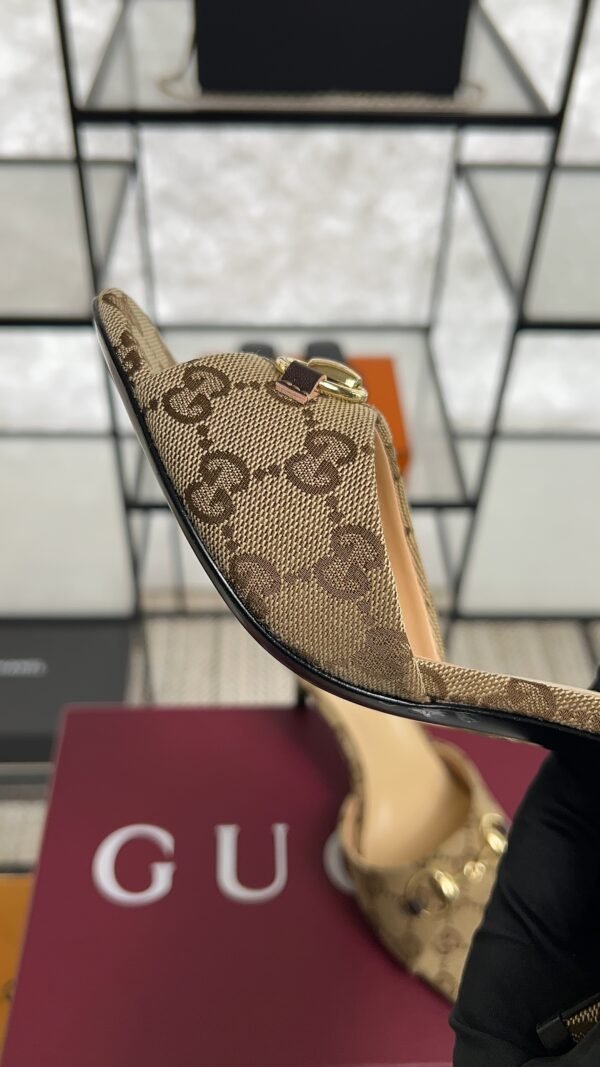 Gucci Women's slide sandal with Horsebit
