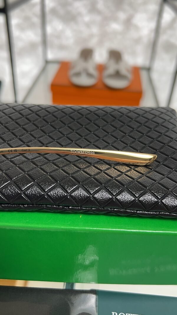 Bottega Veneta Knot Cat Eye Sunglasses 5340 kr