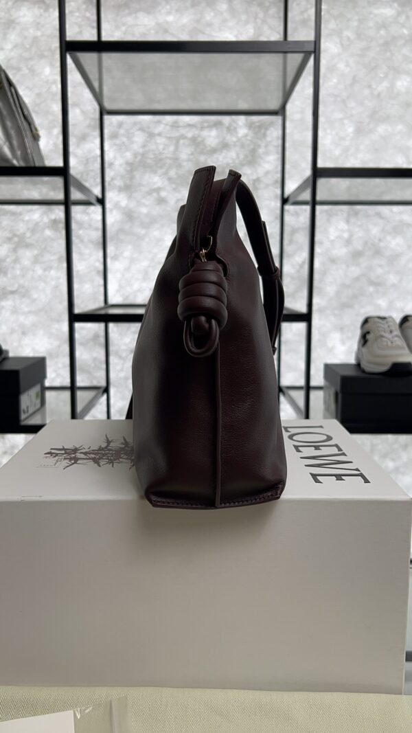Loewe Medium Flamenco clutch Burgundy