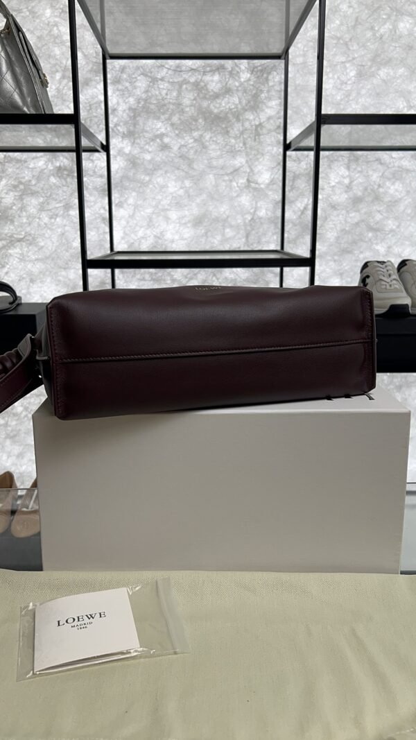 Loewe Medium Flamenco clutch Burgundy
