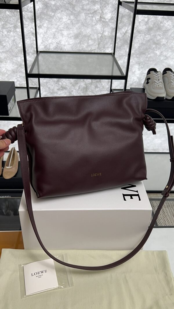 Loewe Medium Flamenco clutch Burgundy