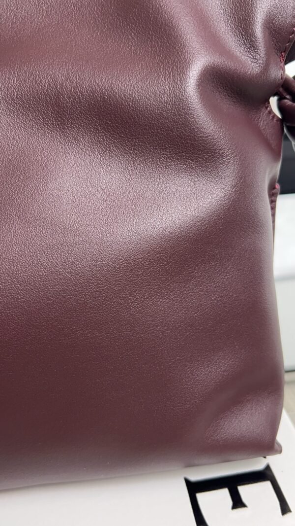 Loewe Medium Flamenco clutch Burgundy