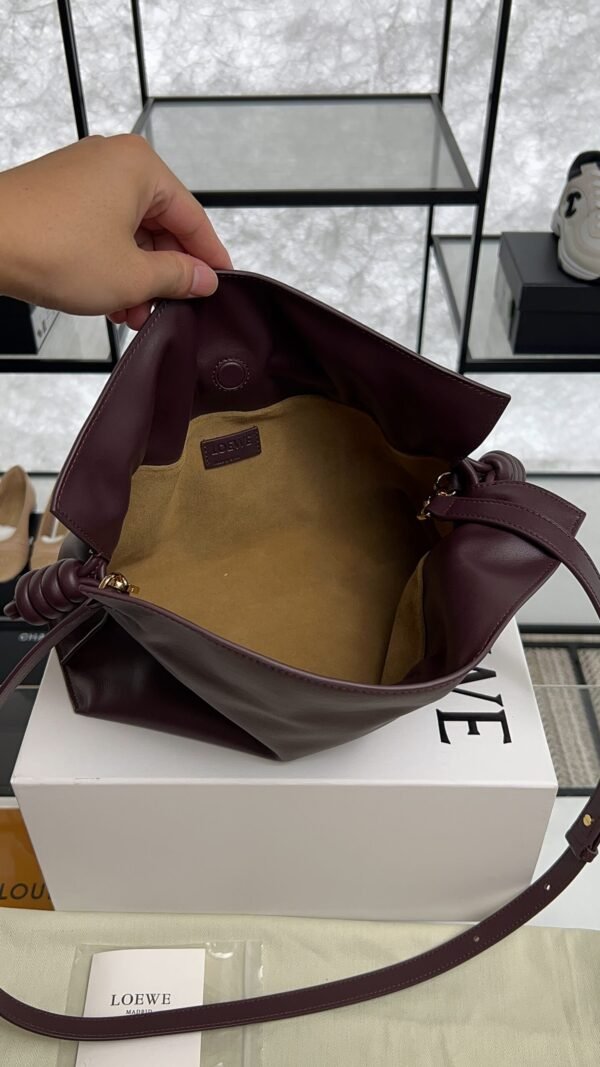 Loewe Medium Flamenco clutch Burgundy