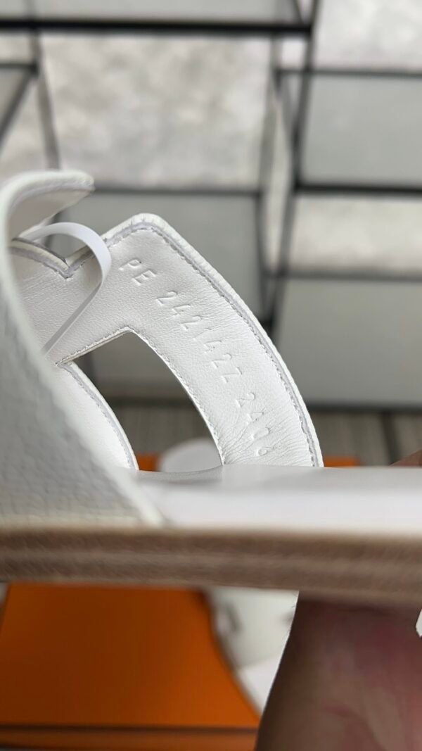 hermes oran sandlas White Epsom