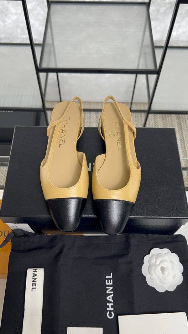 Chanel Goatskin Grosgrain Cap Toe CC Slingback Sandals Beige Black