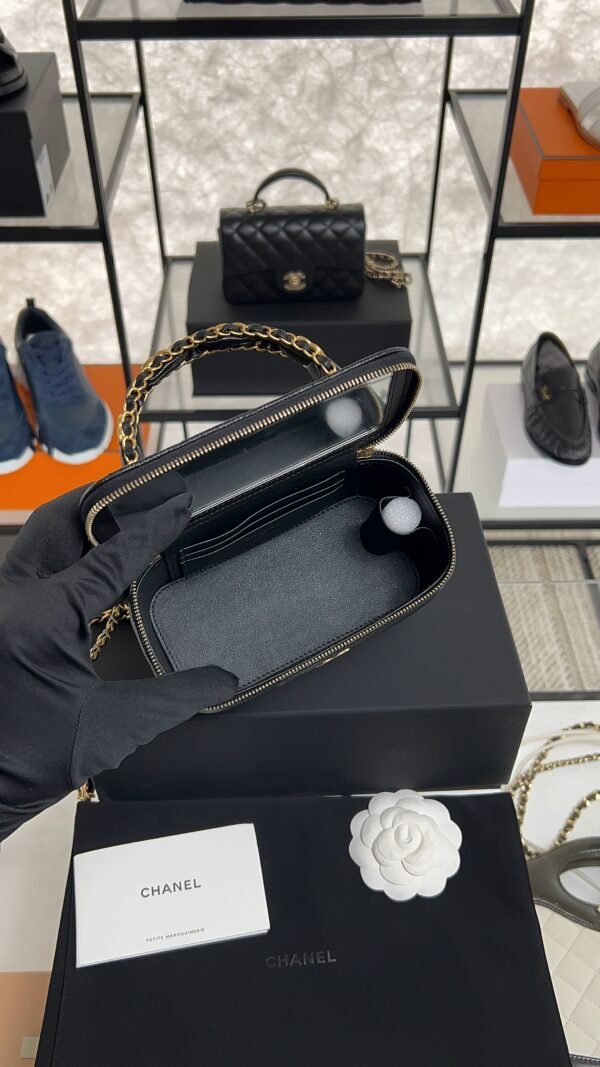 CHANEL Long Vanity with chain Grained Calfskin, Black