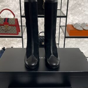 CHANEL High boots – Suede calfskin & lambskin, black