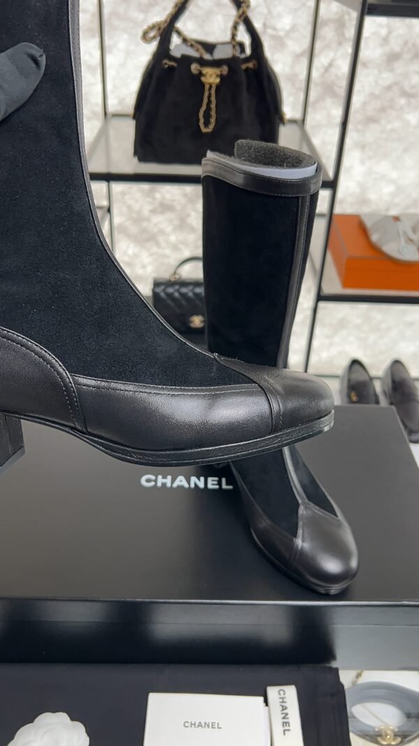 CHANEL High boots – Suede calfskin & lambskin, black