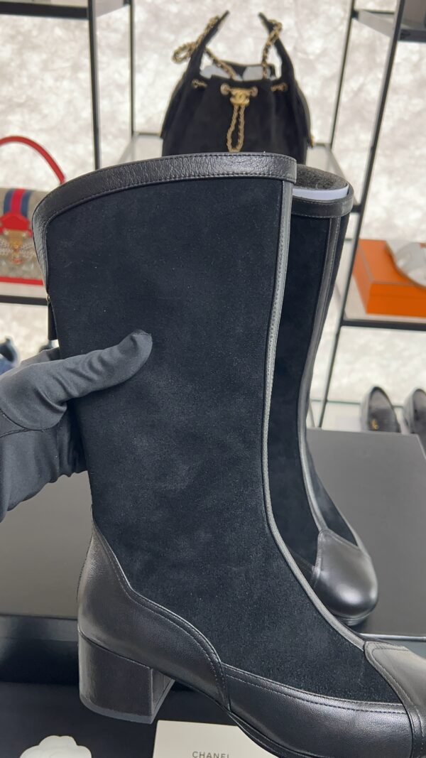 CHANEL High boots – Suede calfskin & lambskin, black
