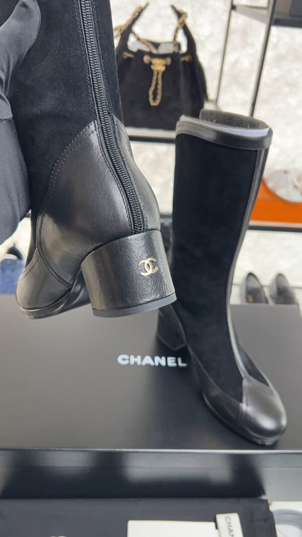 CHANEL High boots – Suede calfskin & lambskin, black