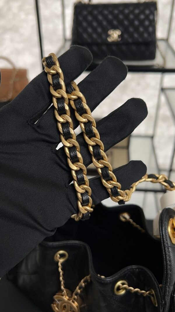 Chanel Caviar Quilted Mini 25 Handbag black