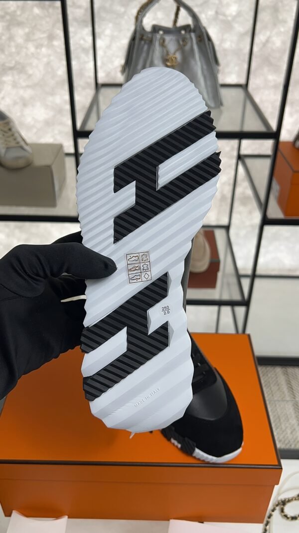 Hermès Bouncing sneaker Black