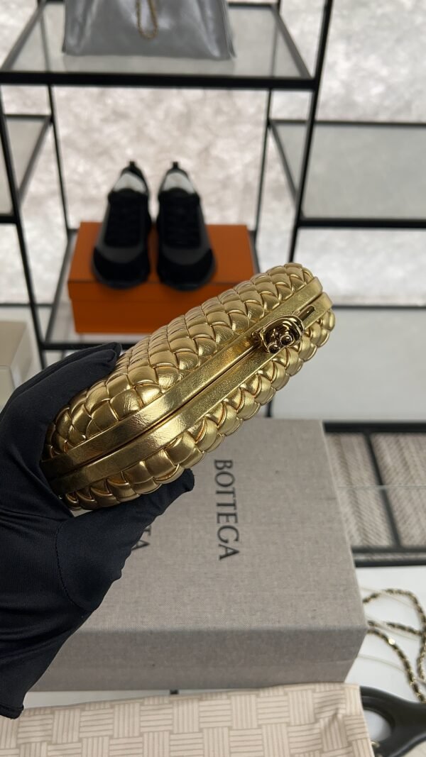 Bottega Veneta Knot Clutch Gold