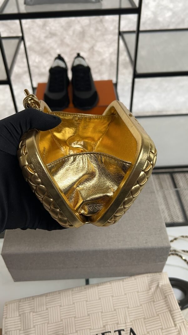 Bottega Veneta Knot Clutch Gold