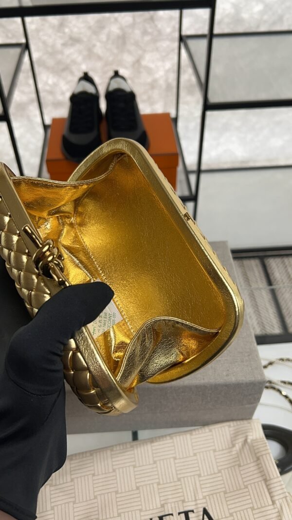 Bottega Veneta Knot Clutch Gold