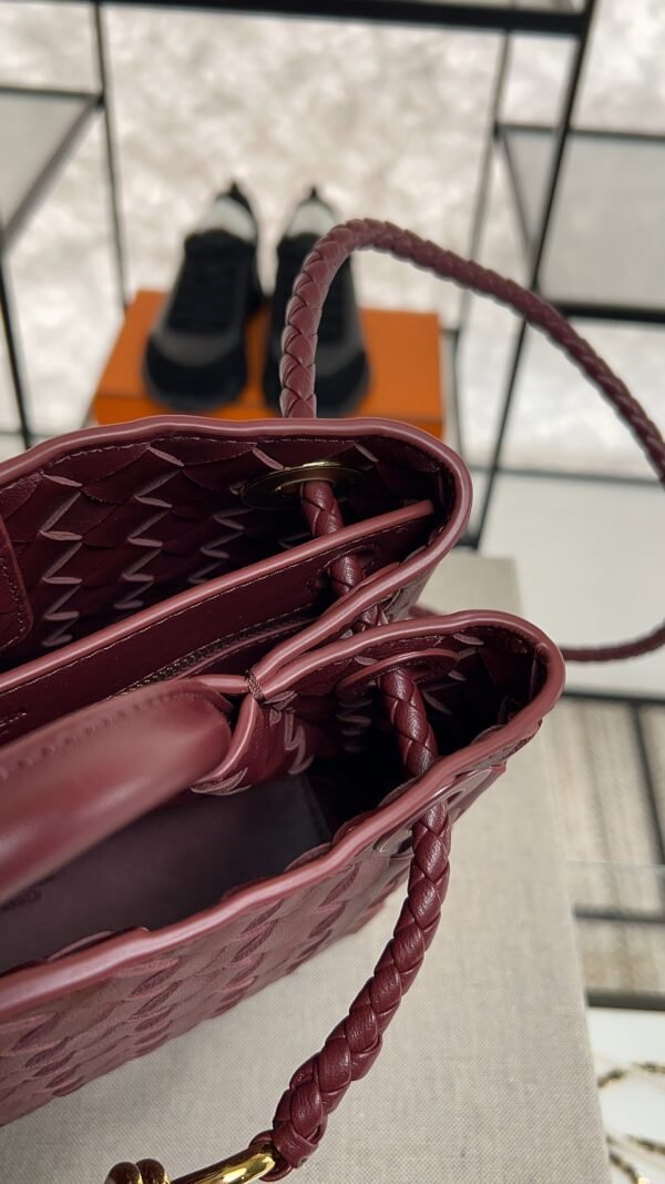 Bottega Veneta Small Andiamo Shoulder Bag Barolo