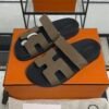 HERMÈS CHYPRE SANDAL Étoupe Women’s