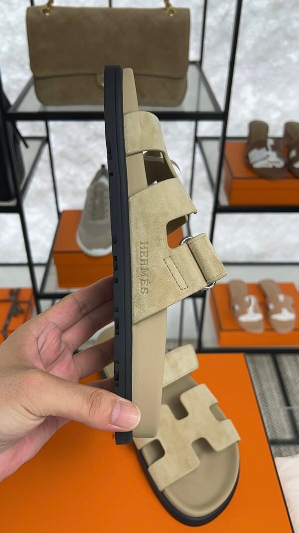 HERMÈS CHYPRE SANDAL Beige Women’s