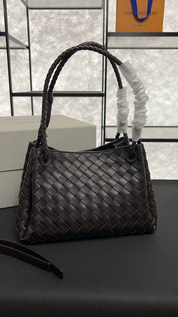 Bottega Veneta Women's Parachute  Medium Fondant