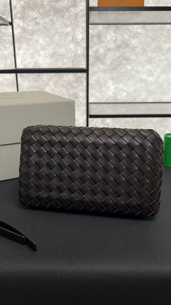 Bottega Veneta Women's Parachute  Medium Fondant