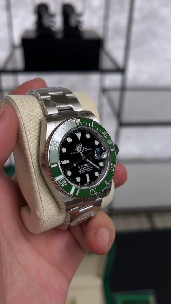 Rolex Submariner "Starbucks" 41mm 126610LV Black Dial  ERF
